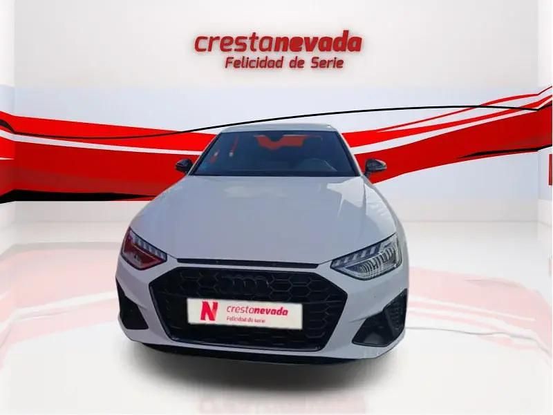 Usado Audi A4 Ambiente 163 CV (119 kW) 2023 Blanco Familiar