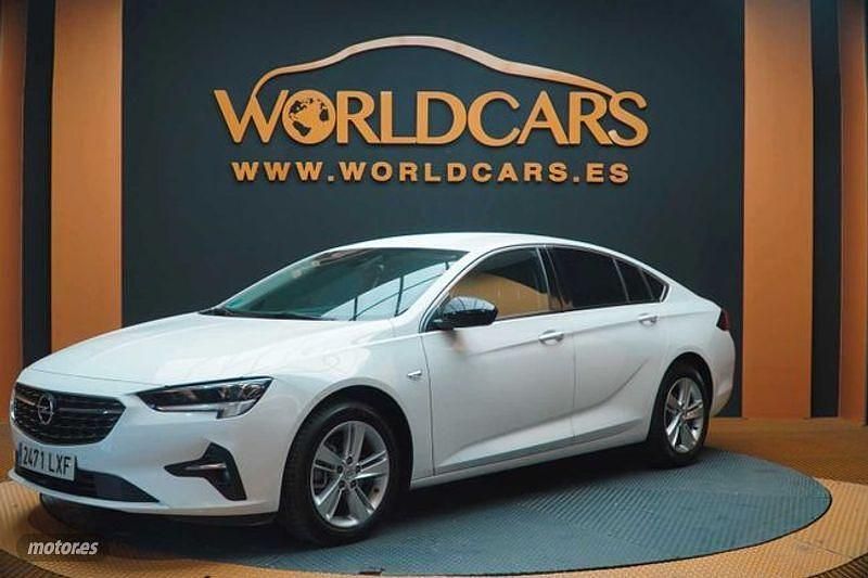 Usado Opel Insignia Business 122 CV (89 kW) 2022 Blanco Berlina