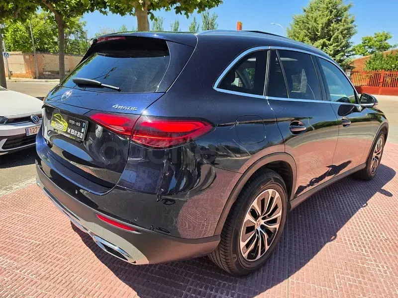 Usado Mercedes GLC220 197 CV (144 kW) 2024 Azul SUV