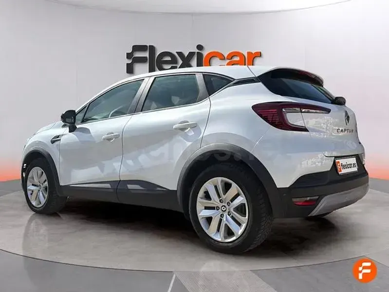 Usado Renault Captur Evolution 140 CV (102 kW) 2023 Blanco SUV