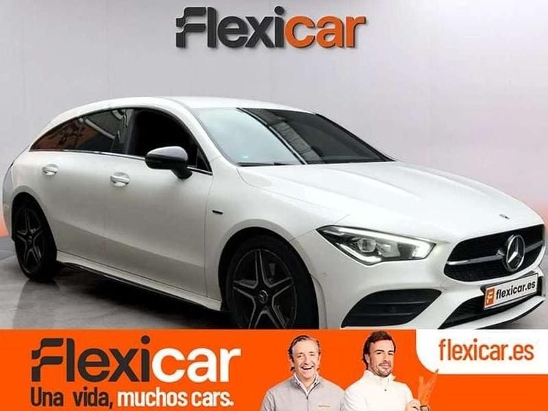 Blanco Usado 2021 Mercedes CLA200 Shooting Brake Familiar | 23.990 € (Buen precio) - Imagen 1/4