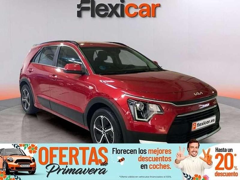 Usado Kia Niro 141 CV (103 kW) 2023 Rojo SUV