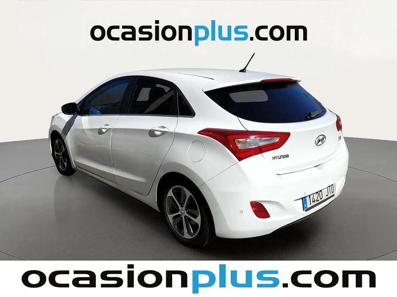 Brugt Hyundai i30 GO! 100 HK (73 kW) 2016 Hvid