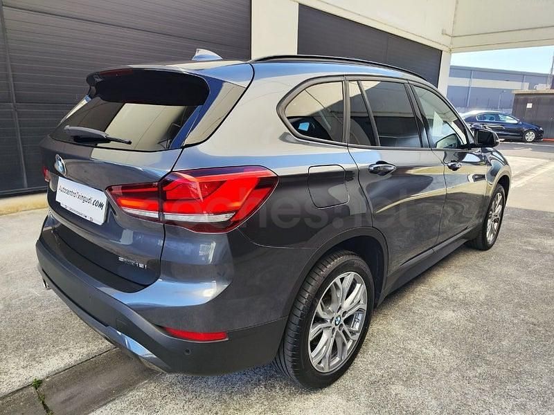 Usado BMW X1 136 CV (100 kW) 2021 Gris / plata SUV