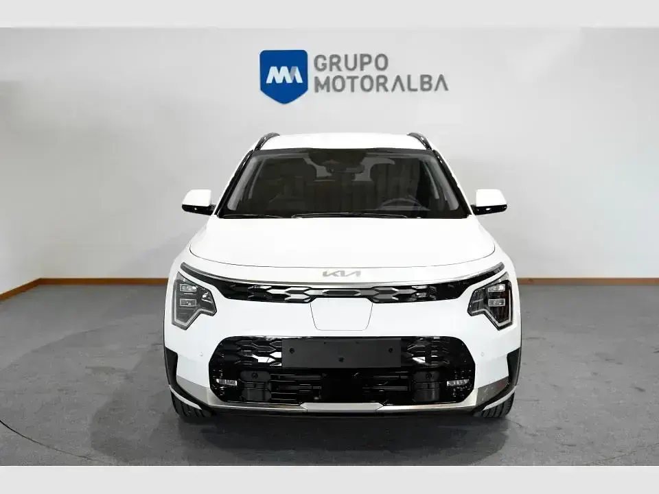 Usado Kia Niro 150 kW (204 HP) 2025 Otro SUV
