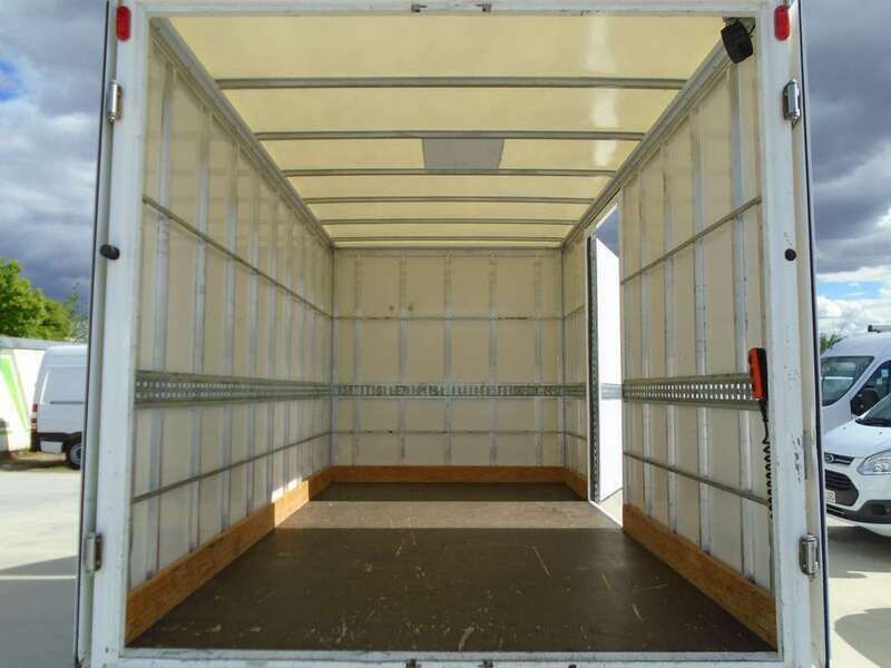 Usado Nissan Cabstar Comfort 122 CV (89 kW) 2016 Blanco Pickup/Camioneta