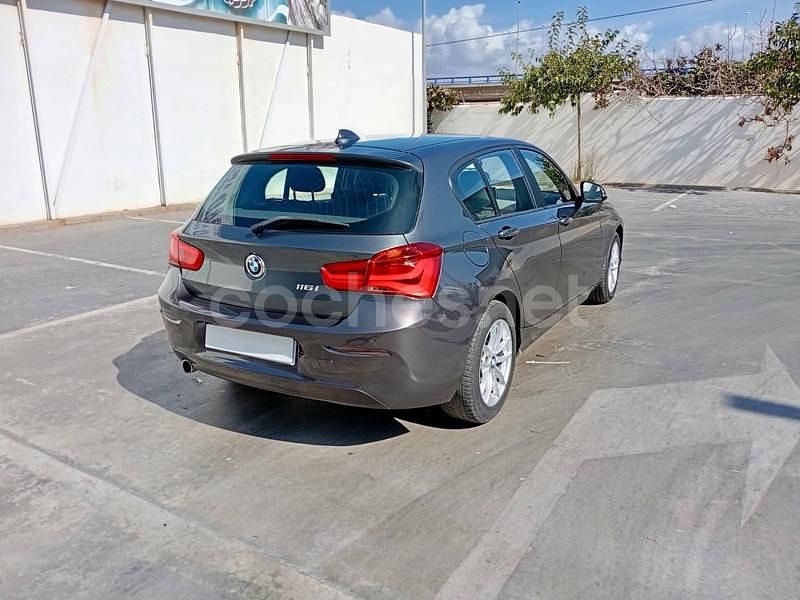 Usado BMW 116 109 CV (80 kW) 2019 Gris / plata Utilitario