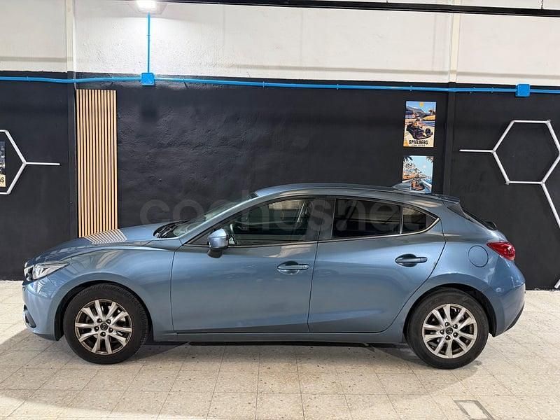 Usado Mazda 3 Luxury 150 CV (110 kW) 2015 Azul Berlina