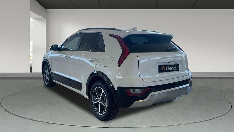Usado Kia Niro 129 CV (94 kW) 2025 Blanco SUV