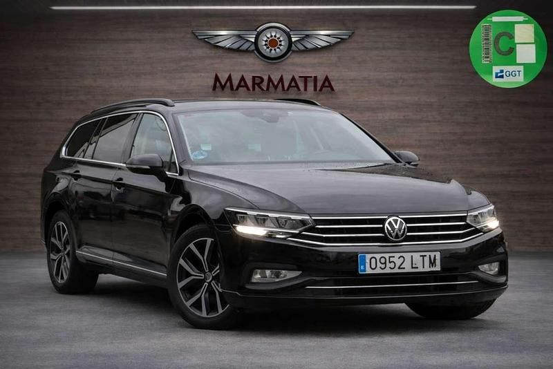 Usado VW Passat Executive 150 CV (110 kW) 2021 Negro Berlina