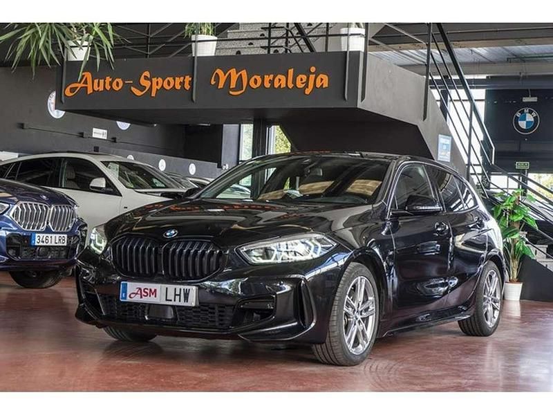 Negro Usado 2020 BMW 118 Sport Line Utilitario | 21.900 € (Precio justo) - Imagen 1/4