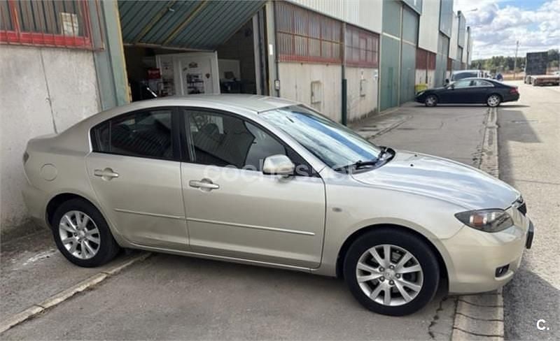 Usado Mazda 3 Active 143 CV (105 kW) 2009 Beige Berlina