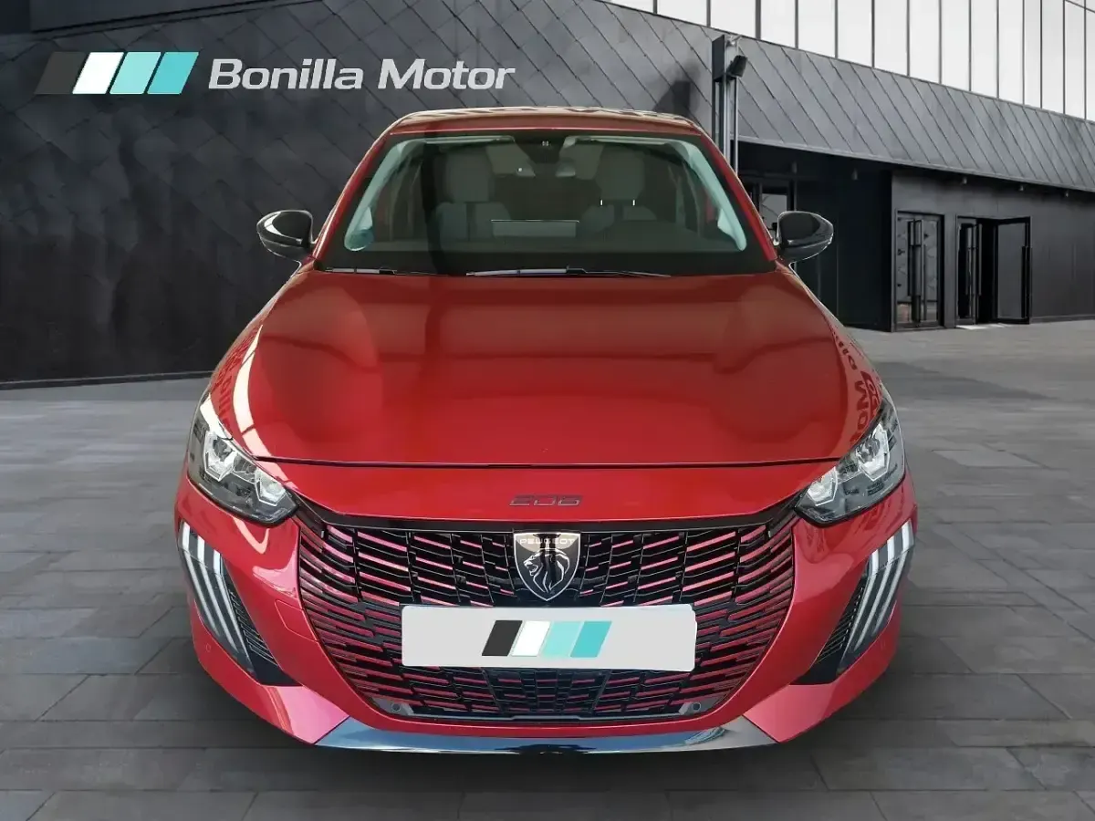 Usado Peugeot 208 Allure 100 CV (73 kW) 2024 Rojo Utilitario