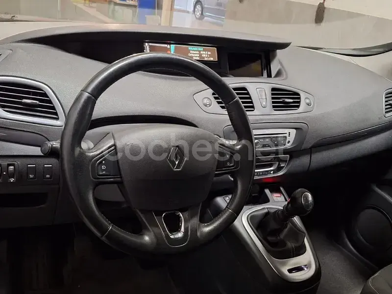 Usado Renault Scénic LIMITED 115 CV (84 kW) 2015 Negro Monovolumen