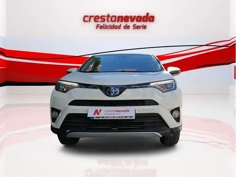 Usado Toyota RAV4 Hybrid Advance 197 CV (144 kW) 2018 Blanco SUV