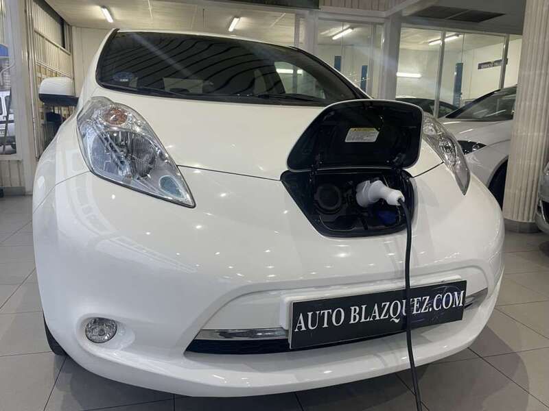 Używany Nissan Leaf Tekna 80 kW (109 KM) 2017 Biały Hatchback