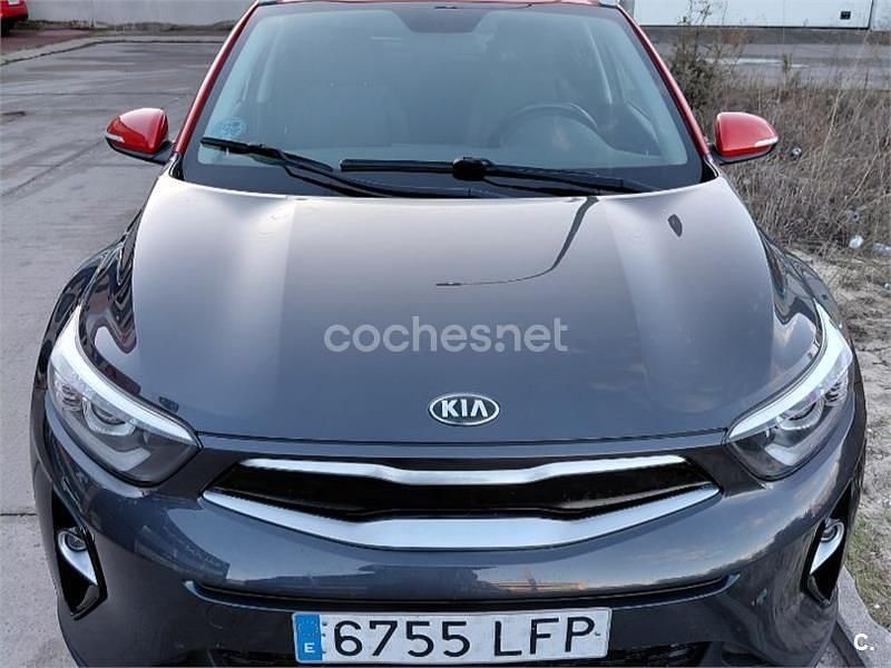 Negro Usado 2020 Kia Stonic SUV | 14.500 € (Precio justo) - Imagen 1/4