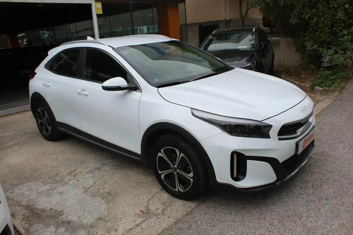 Usado Kia XCeed 141 CV (103 kW) 2023 Blanco SUV