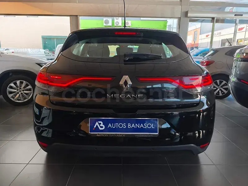 Usado Renault Mégane II Intens 115 CV (84 kW) 2022 Negro Berlina