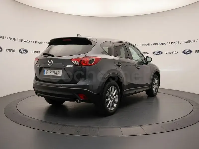 Usado Mazda CX-5 Luxury 150 CV (110 kW) 2015 Gris / plata SUV