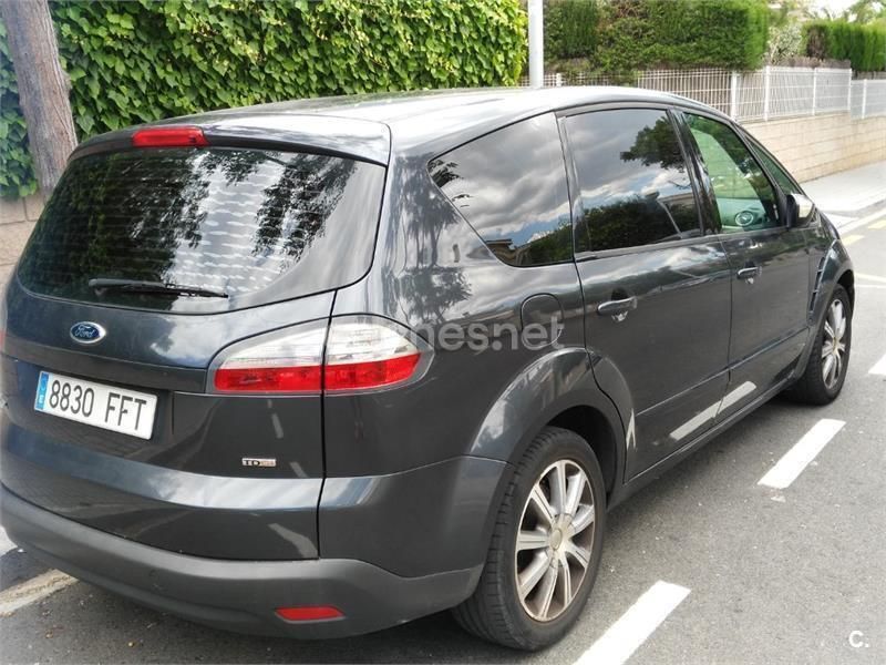 Gris / plata Usado 2006 Ford S-MAX Trend Monovolumen | 6000 € (Caro) - Imagen 1/4