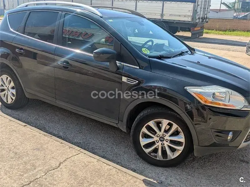 Usado Ford Kuga Trend 140 CV (102 kW) 2011 Negro SUV