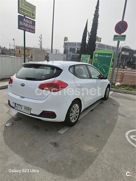 Usado Kia Ceed 100 CV (73 kW) 2014 Blanco Utilitario
