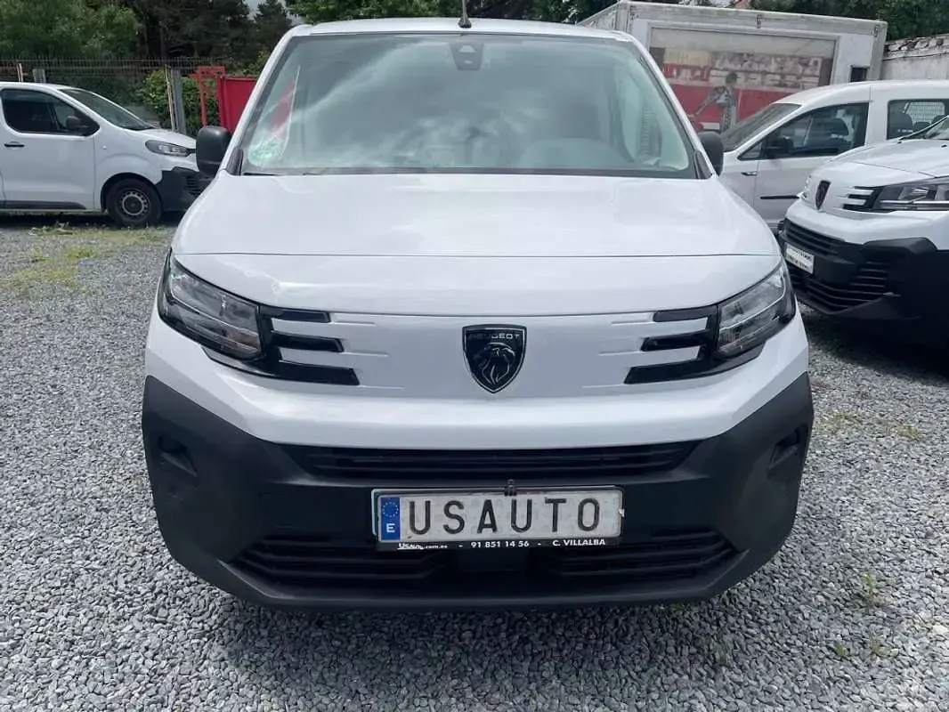 Usado Peugeot Partner 102 CV (75 kW) 2025 Blanco Monovolumen