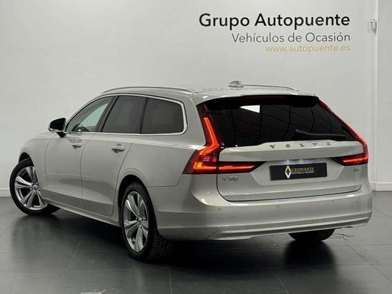 Usado Volvo V90 Momentum 197 CV (144 kW) 2021 Beige Familiar