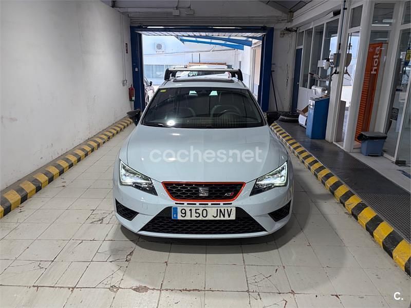 Usado Seat Leon ST CUPRA 290 CV (213 kW) 2016 Gris / plata Familiar