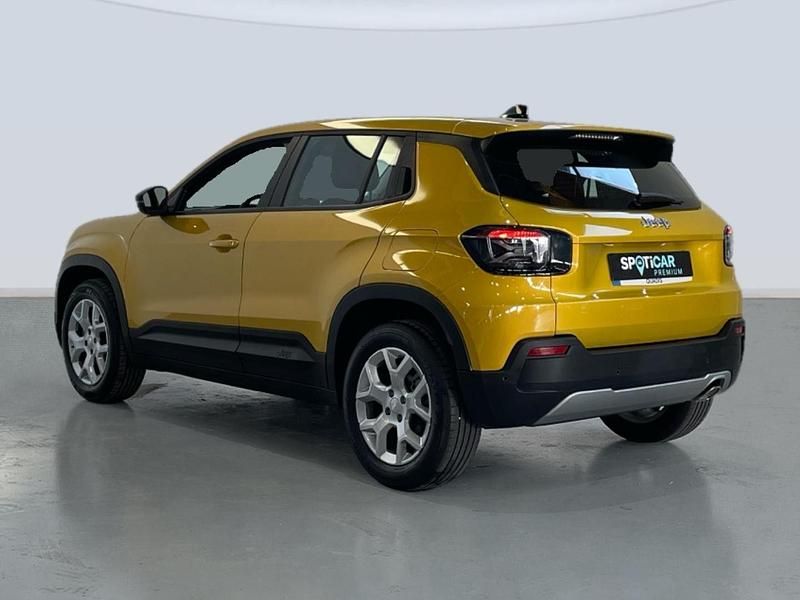 Usado Jeep Avenger Altitude 101 CV (74 kW) 2024 Amarillo SUV