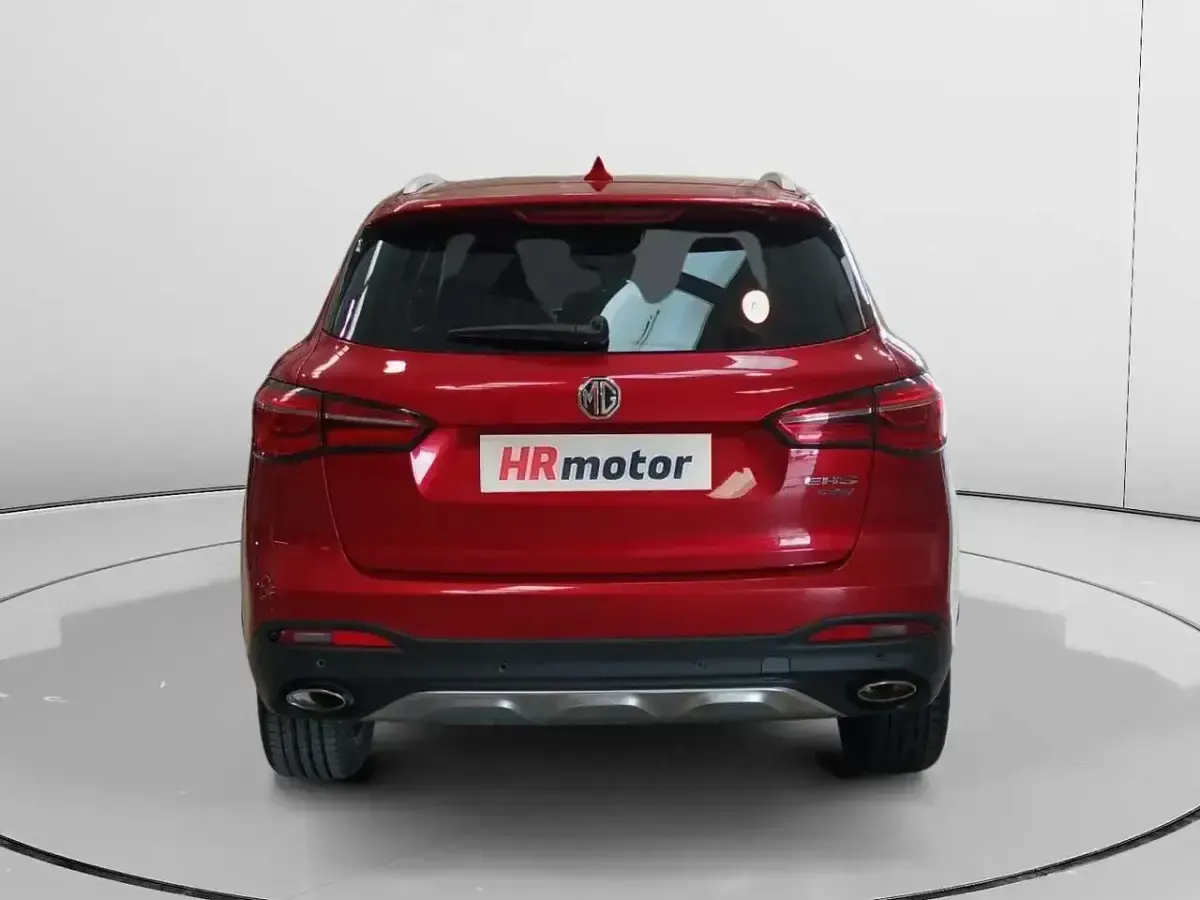 Usado MG HS Comfort 258 HP (189 kW) 2023 Vermelho SUV