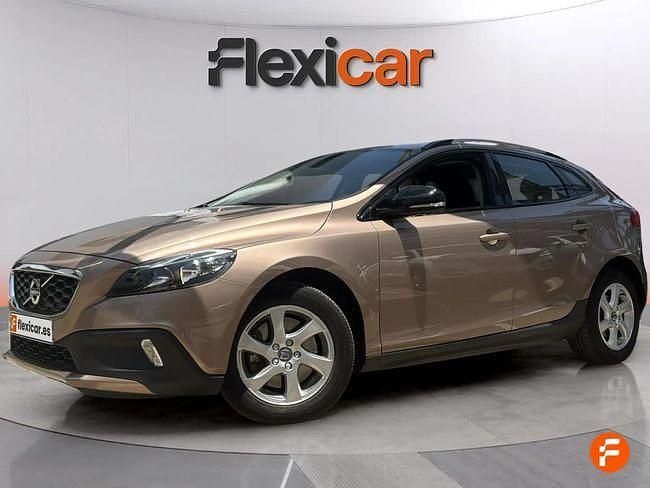 Usado Volvo V40 Kinetic 120 CV (88 kW) 2016 Beige Familiar