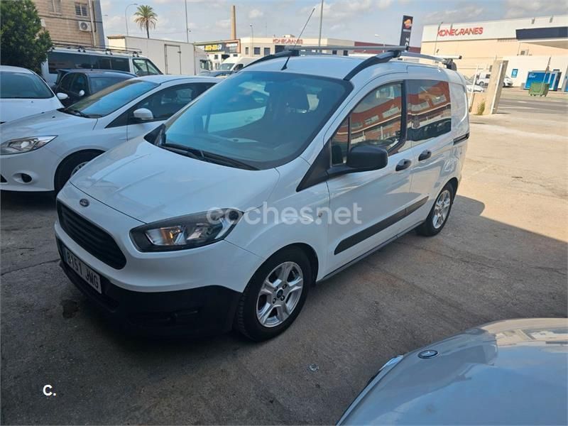 Blanco Usado 2015 Ford Tourneo Courier Ambiente Monovolumen | 10.500 € (Precio justo) - Imagen 1/4