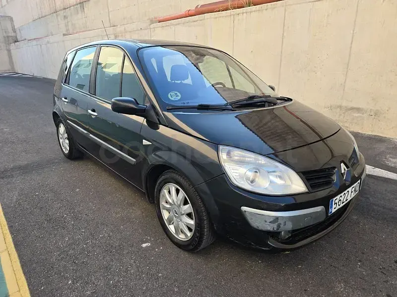 Usado Renault Scénic Dynamique 105 CV (77 kW) 2006 Negro Monovolumen