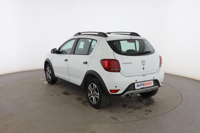 Usado Dacia Sandero 90 CV (66 kW) 2019 Blanco Utilitario