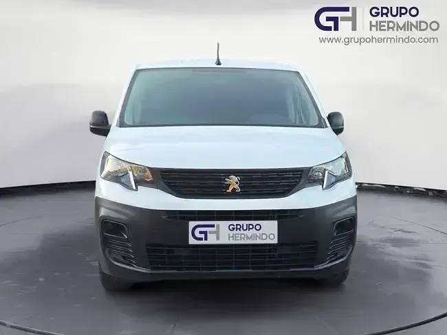 Usado Peugeot Partner 100 CV (73 kW) 2022 Blanco Monovolumen