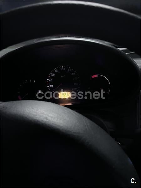 Usado Nissan Micra S 55 CV (40 kW) 1998 Blanco Utilitario