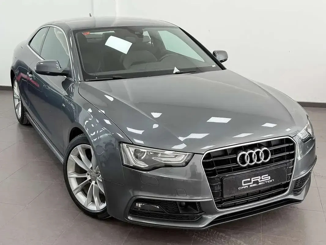 Usado Audi A5 225 CV (165 kW) 2014 Gris Coupe