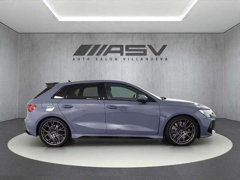 Usado Audi RS3 Sportback Premium 400 CV (294 kW) 2025 Gris Utilitario