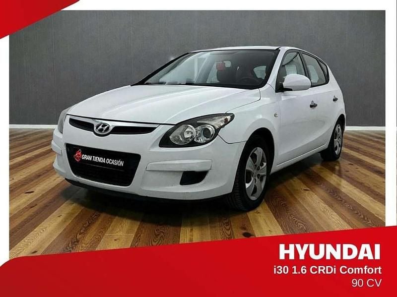 Usado Hyundai i30 Comfort 90 CV (66 kW) 2010 Blanco Utilitario