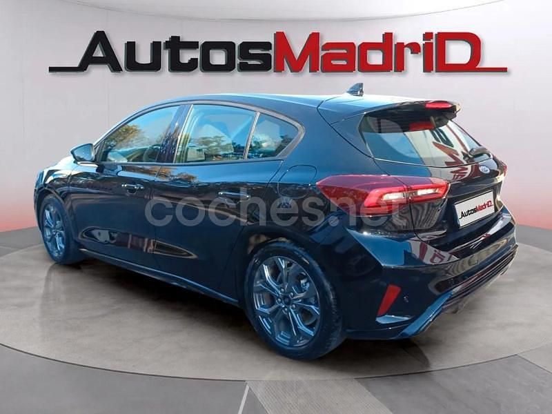 Usado Ford Focus ST-Line 125 CV (91 kW) 2023 Negro Berlina