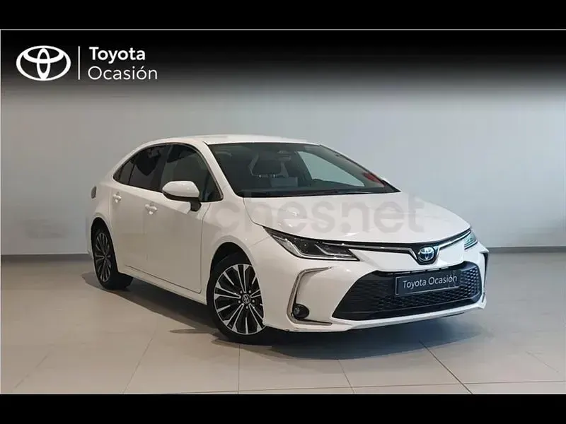 Usado Toyota Corolla Style 140 CV (102 kW) 2025 Blanco Berlina