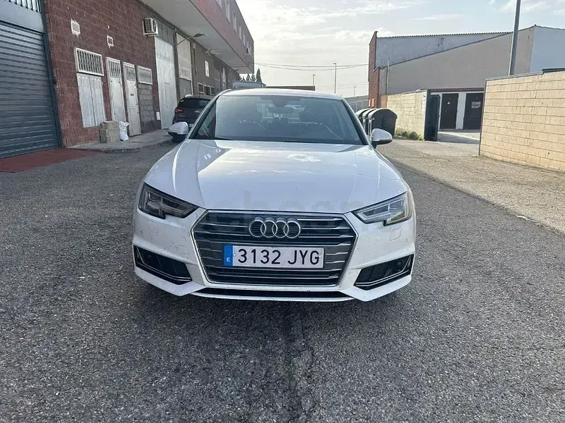 Usado Audi A4 Design 150 CV (110 kW) 2017 Blanco Berlina