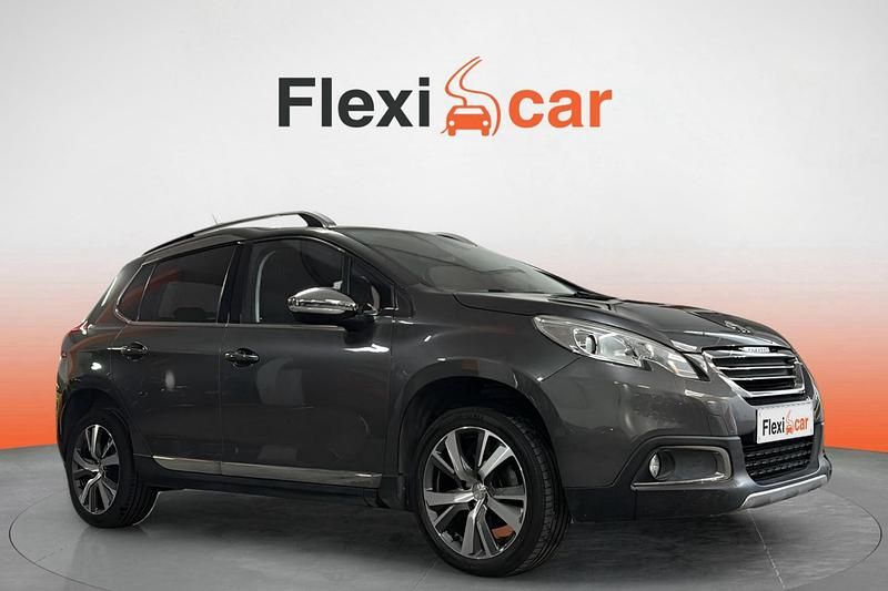 Usado Peugeot 2008 Allure 110 CV (80 kW) 2018 Gris SUV