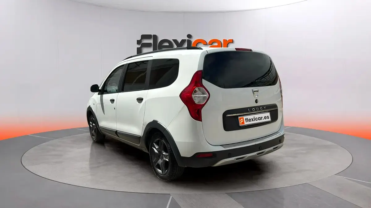 Usado Dacia Lodgy Lauréate 116 CV (85 kW) 2018 Blanco Monovolumen