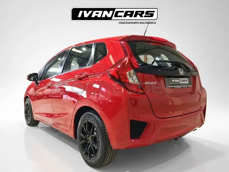 Usado Honda Jazz Elegance 102 CV (75 kW) 2018 Rojo Utilitario