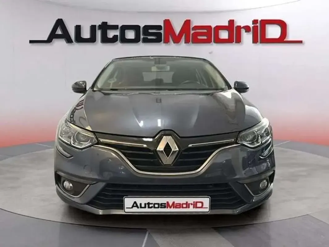 Usado Renault Mégane Business 95 CV (69 kW) 2019 Gris Utilitario