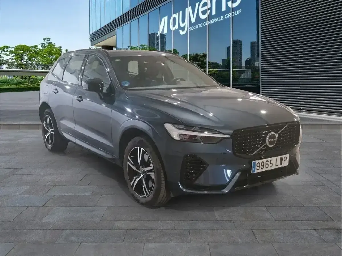 Usado Volvo XC60 R-Design 350 CV (257 kW) 2022 Azul SUV