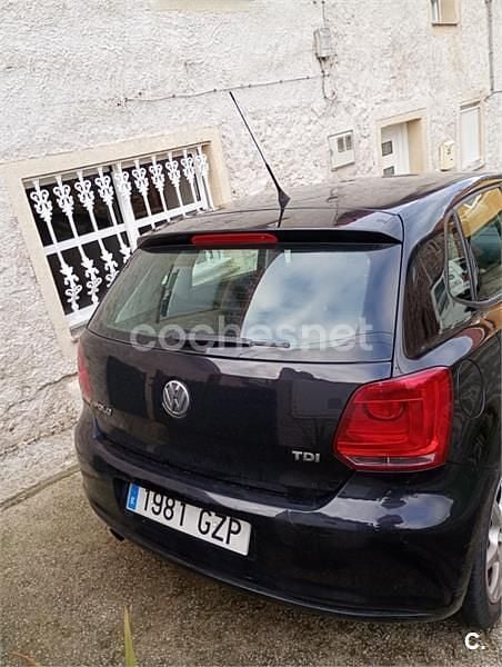 Usado VW Polo Advance 90 CV (66 kW) 2010 Negro Berlina